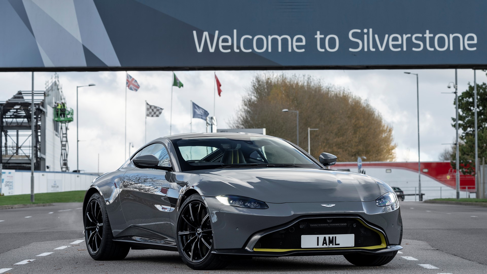 Aston Martin Stowe Circuit01